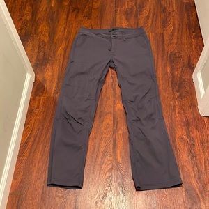 Prana grey roll up pants. Size 8 women’s.